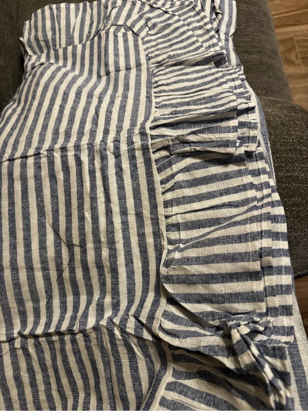 Blue and White Ruffled Tablecloth - Classic Home Dining 60x120